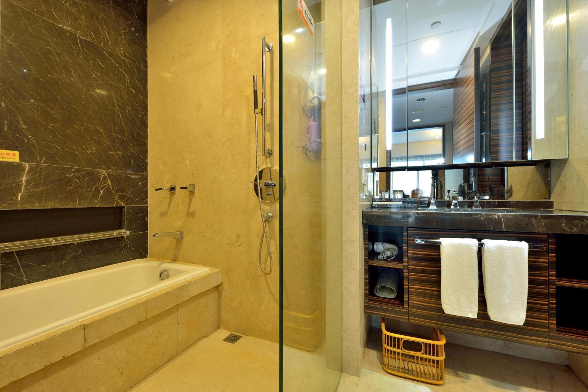 Heefun Apartment Gz -Poly World Trading Center-Walking Distance To Canton Fair מראה חיצוני תמונה