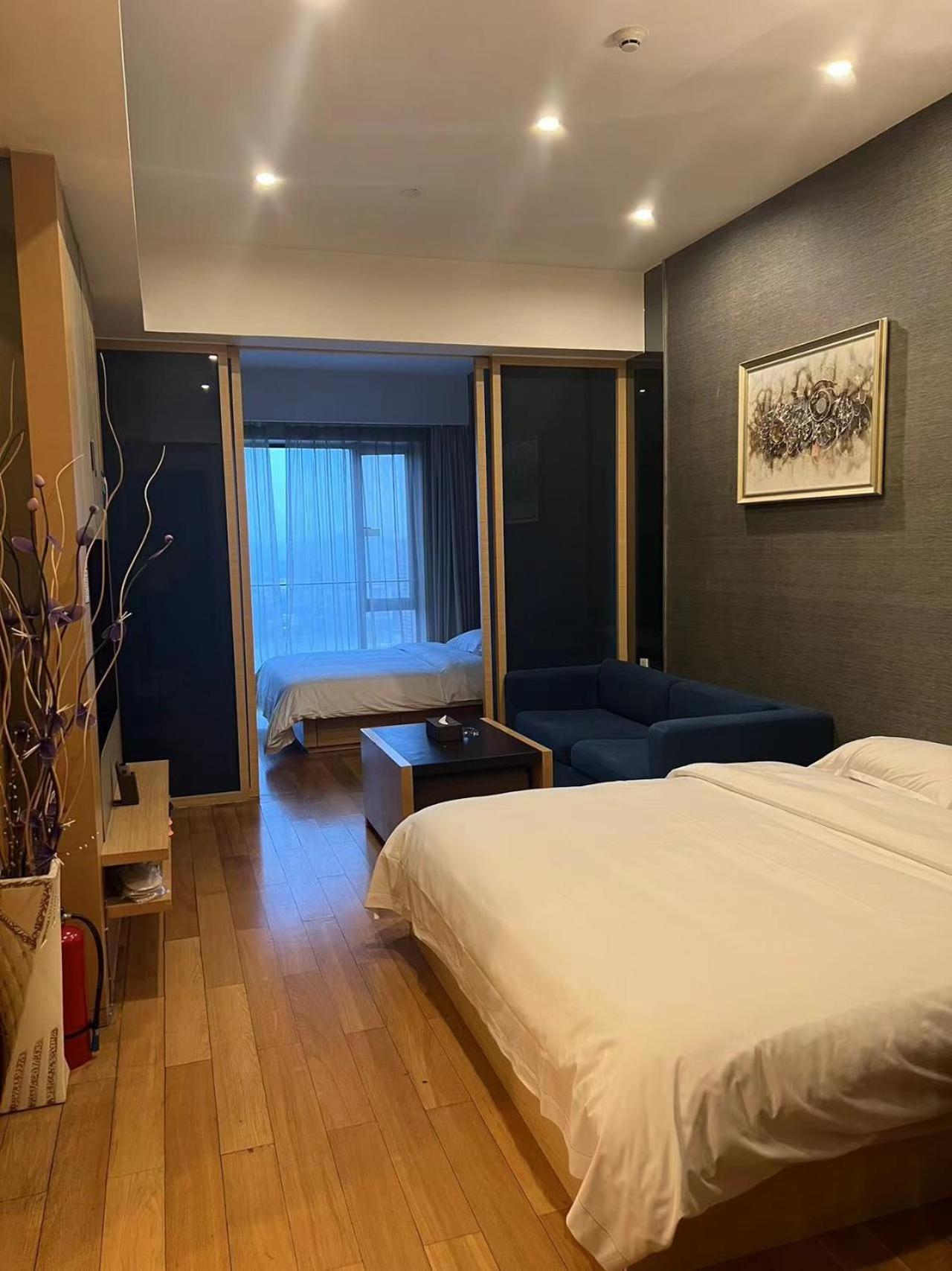 Heefun Apartment Gz -Poly World Trading Center-Walking Distance To Canton Fair מראה חיצוני תמונה